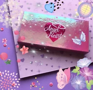 I Heart REVOLUTION Angel Heart With 12 Shimmer, Matte, Satin & Metallic Shades - Picture 1 of 5