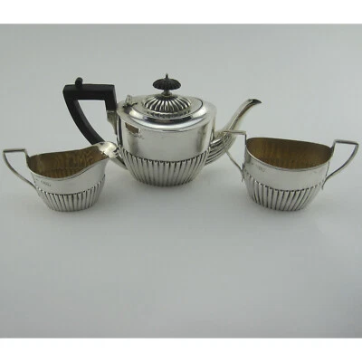 Juego de té de tres piezas estilo soltero de plata esterlina victoriana reina Ana estilo soltero Foto 1 de 4