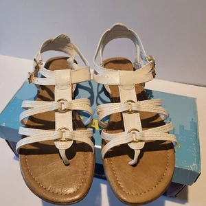 New City Classified Strappy Slingback Sandals White Faux Leather Sz 9 Flat Heel - Picture 1 of 10
