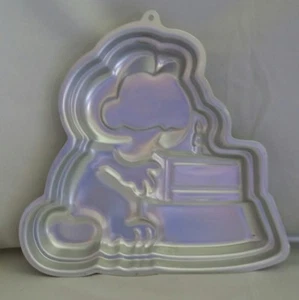 Wilton GARFIELD CAKE PAN #2105-2447 Out Of Production - Picture 1 of 3