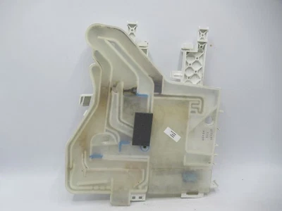 Bolsa de agua con dosificación de regeneración para lavavajillas Blomberg GI53245 Foto 1 de 2