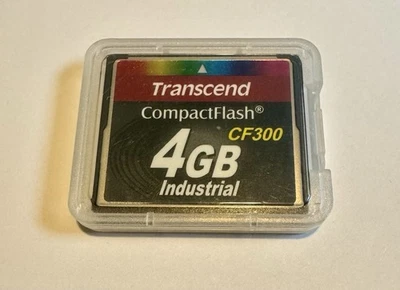 Tarjeta CF industrial Transcend CompactFlash 4 GB CF300 con estuche Foto 1 de 2