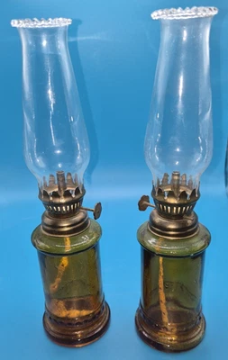 PAR DE MINI LÁMPARAS DE ACEITE - BASE ÁMBAR Velero Marca 10" de Alto CHIMENEA PRENSADA Transparente Foto 1 de 4