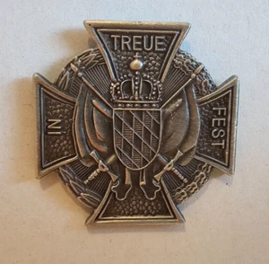 Pin IN TREUE FEST EK mit Wappen und Schwertern 17,5gr - Bild 1 von 3