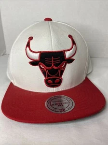 Chicago Bulls Hat Mitchell & Ness Snap Back Wool Red White Hardwood Classics - Picture 1 of 15