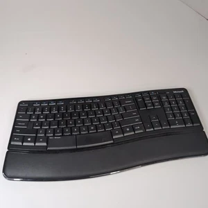 Microsoft Sculpt Comfort Keyboard Wireless Black Model 1531 *No Receiver* - Picture 1 of 8