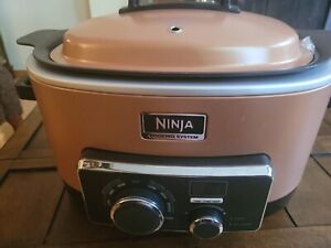 Ninja 3 In 1 Cooking System. Model MC702Q. Slow cooker and oven cooker