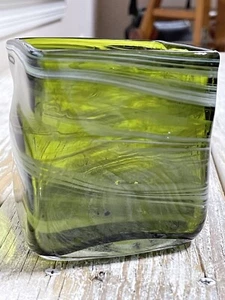Vintage Green and White Swirled Art Glass Square Vase Unmarked 4" x 4" - Picture 1 of 9