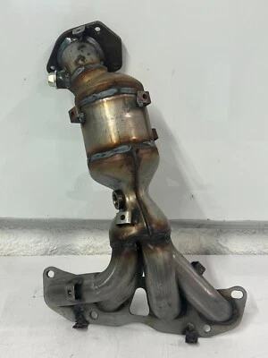 Walker Ultra Direct Fit Catalytic Converter -EPA- 16694 - Image 1 of 4