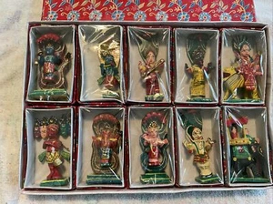 Vintage Hindu Götter Lot 10 handbemalte, handgeschnitzte Holzskulpturen 3,5" in Schachteln - Bild 1 von 10