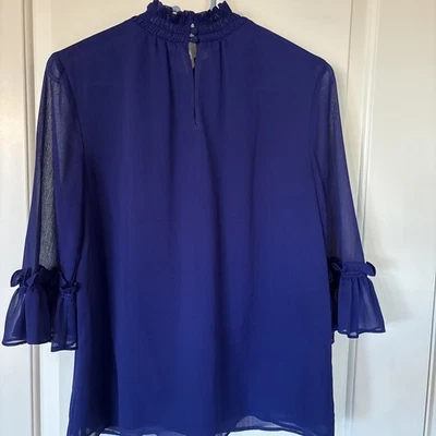Blusa Top Ann Taylor Para Mujer Pequeña Azul Índigo Con Cuello Alto y Volantes Foto 1 de 4