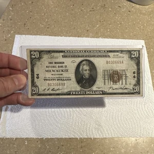 1929 Type 1  $20 First Wisconsin National Bank Of Milwaukee Charter 64 Note - Picture 1 of 8
