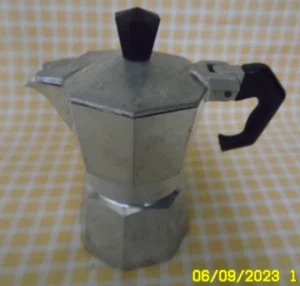 LBC C1/ MINI CAFETIERE ITALIENNE EN ALU...HAUTEUR 13CM - Picture 1 of 6