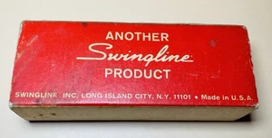 Vintage Swingline 5000 SF-1 Standard Staples Red & White Box - Picture 1 of 3