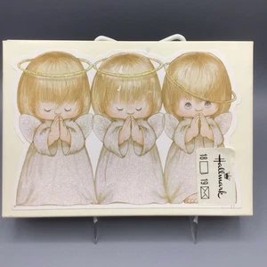 Biglietti di Natale vintage Hallmark Ruth Morehead disegnati tre piccoli angeli in scatola - Foto 1 di 8