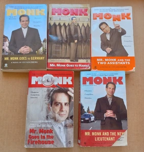 Set of 5 MONK Mystery Novels Based on the Hit TV Series - Imagen 1 de 6