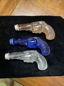 3 Vintage Pistol Revolver Candy Container with Figural Diamond Handles - Picture 1 of 24
