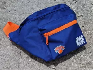 New York Knicks Hip Sack Fanny Pack Belt Bag Blue Orange Pouch Herschel NWT NIB - Picture 1 of 9