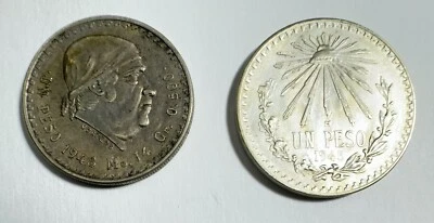 Monedas de plata de 1 peso de un peso de México 1945 y 1948 -0149 Foto 1 de 2