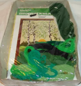 Kit de costura de agujas creativas WonderArt vintage puesta de sol hilo de lana de colección - Imagen 1 de 8