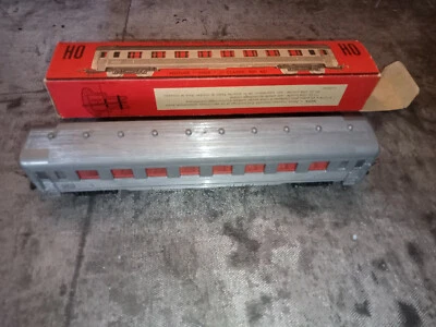 Train Jouef HO - VOITURES INOX 1ere classe - Ref 451 - Photo 1/4