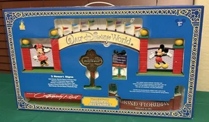 Neu Disneyland Walt Disney World Einschienenbahn Zubehör 5 Resort Schilder in Box - Bild 1 von 11