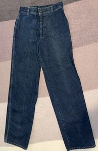 Vintage Levi’s High Rise Straight Leg Jeans W28 L31 Embroidered Pocket Women’s - Picture 1 of 8