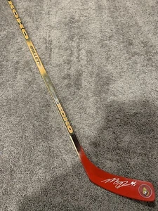 MATT DUCHENE Ottawa Senators SIGNED Autographed Hockey Stick W/ COA - Picture 1 of 2