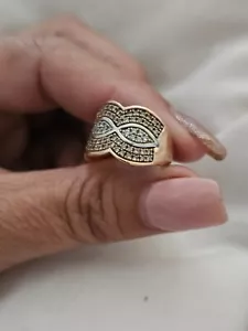 375 9k Rose Gold & White Gold Argyle Diamond Ring. Size M 7.6 grams - Picture 1 of 21