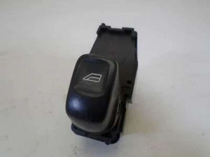 VOLVO V70 2000-2007 ELECTRIC WINDOW SWITCH (REAR) - 8685288 - Picture 1 of 3