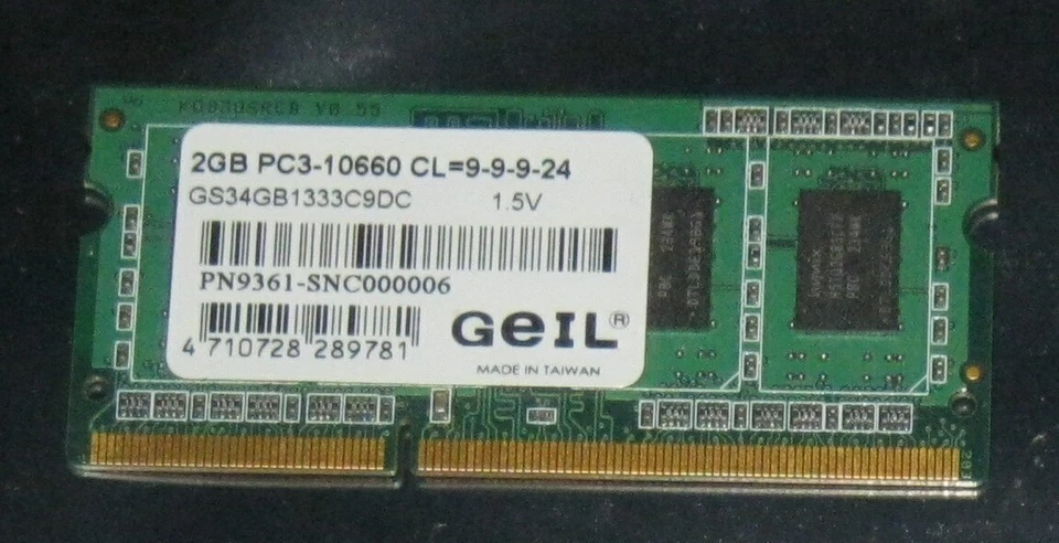 1x 2GB GEIL DDR3 RAM 1333MHz PC3-10660S SO-DIMM 204-pol. CL9 GS34GB1333C9DC TOP - Bild 1 von 1