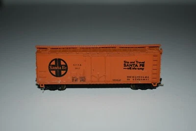 N Scale Con-Cor Santa Fe 40' Single Door Boxcar 3817 C10512 - Image 1 of 2