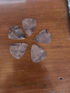 5pc Guitar Pick Set Gold Marble.plastic Brand New - Picture 1 of 1