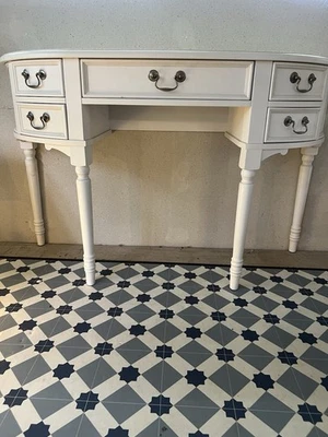 Laura Ashley Clifton Dressing Table In The Rare White With Silver Handles - Image 1 of 4