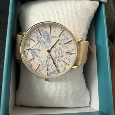 Reloj analógico de cuarzo de acero inoxidable VICTORIA EMERSON - Flores Foto 1 de 3