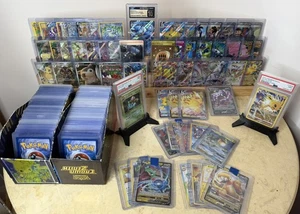 🔥Streamer’s Pokémon Karten Lot, inkl. Holz Display, über 130+ MINT-NM Karten 🔥 - Bild 1 von 9