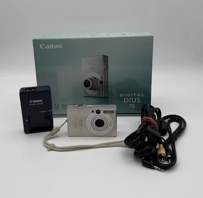 Canon IXUS 70 Silber - Kompakte Digitalkamera - Geprüft - Guter Zustand - Bild 1 von 4