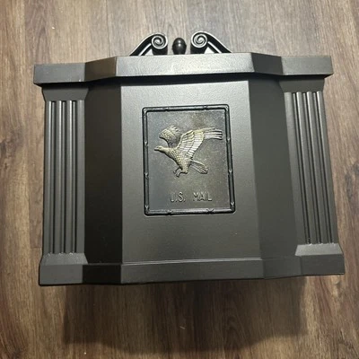 Solar Group Inc Wall Mount Mail Box CAST ALUMINUM Bronze ARWM - Image 1 of 4
