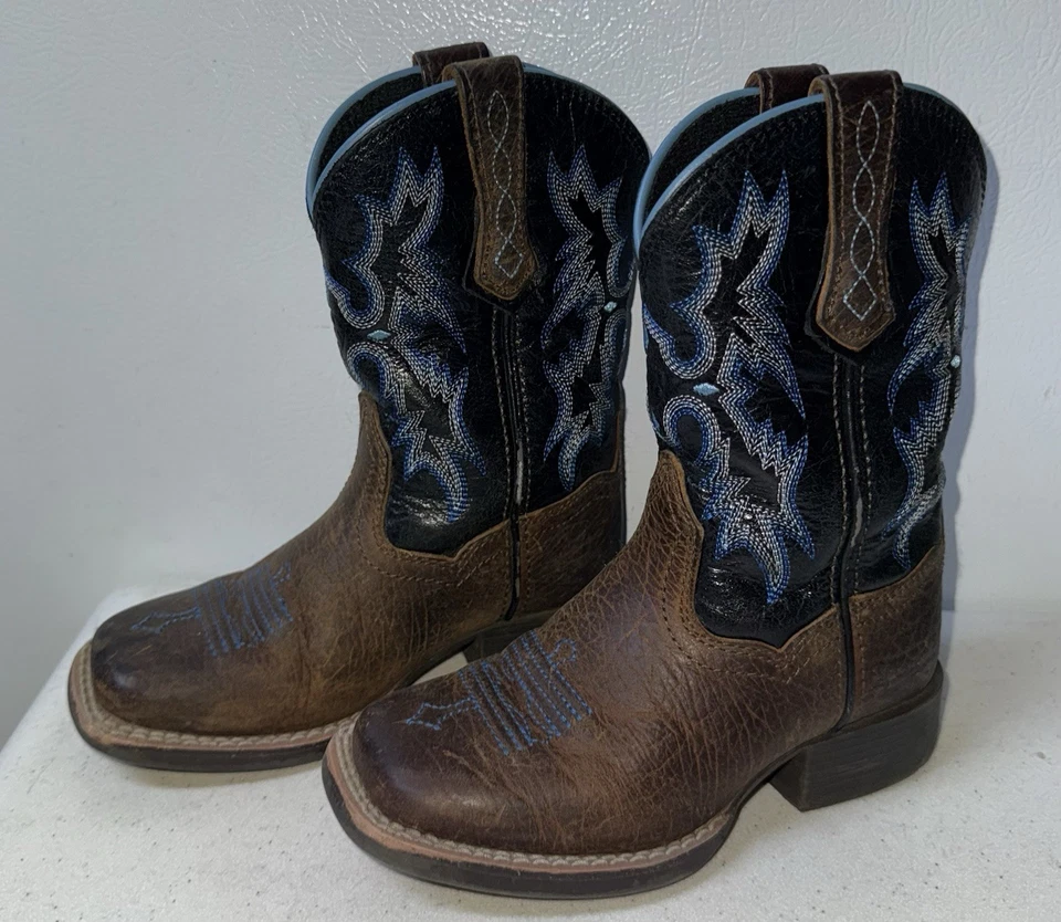 BOTA COWBOY OCIDENTAL ARIAT TOMBSTONE COURO MARROM AZUL #10012794 JUVENIL TAMANHO 8 - Imagem 1 de 1