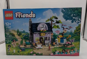 LEGO FRIENDS: Beekeepers' House and Flower Garden (42669) - Picture 1 of 4