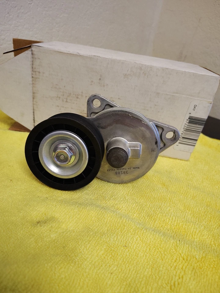 Tensor de correa Dayco 89318 para modelos Ford, Mazda Mercury 1998-2004 Foto 1 de 1