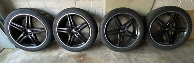 Schöne Felgen mit fast neuen Winterreifen zu verkaufen - Bild 1 von 4