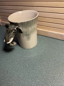 Pier One Hand Painted Elephant Kaffeebecher - Bild 1 von 6