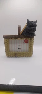 Wizard Of Oz toto in basket picture Frame for 2x3 photos westland giftware 1883 - Picture 1 of 10