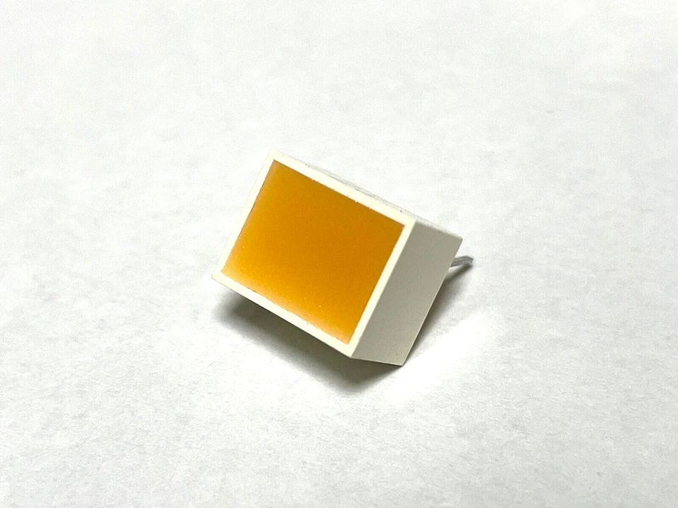 3pcs LT-9002N Surface emitting LED yellow SHARP - Image 1 of 1