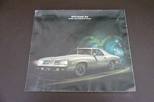 Original Vintage Sales Brochure 1975 Pontiac Grand Am  - Picture 1 of 4