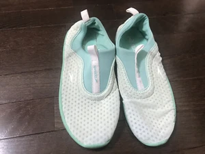 Speedo Girl’s Swim Shoes Water Turquoise Size Small (5-6) - Picture 1 of 1