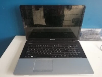 Packard Bell laptop please look at description - Image 1 of 4