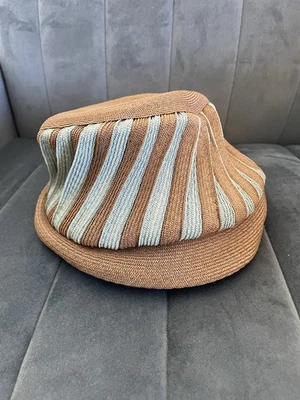 Sombrero de paja vintage Elsa Schiaparelli Paris MOD años 50-60 20" alrededor Foto 1 de 4