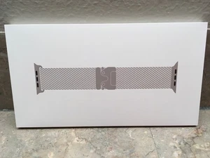 Apple Watch Ultra 1 & 2 49 mm titane naturel boucle milanaise moyenne - Photo 1 sur 6